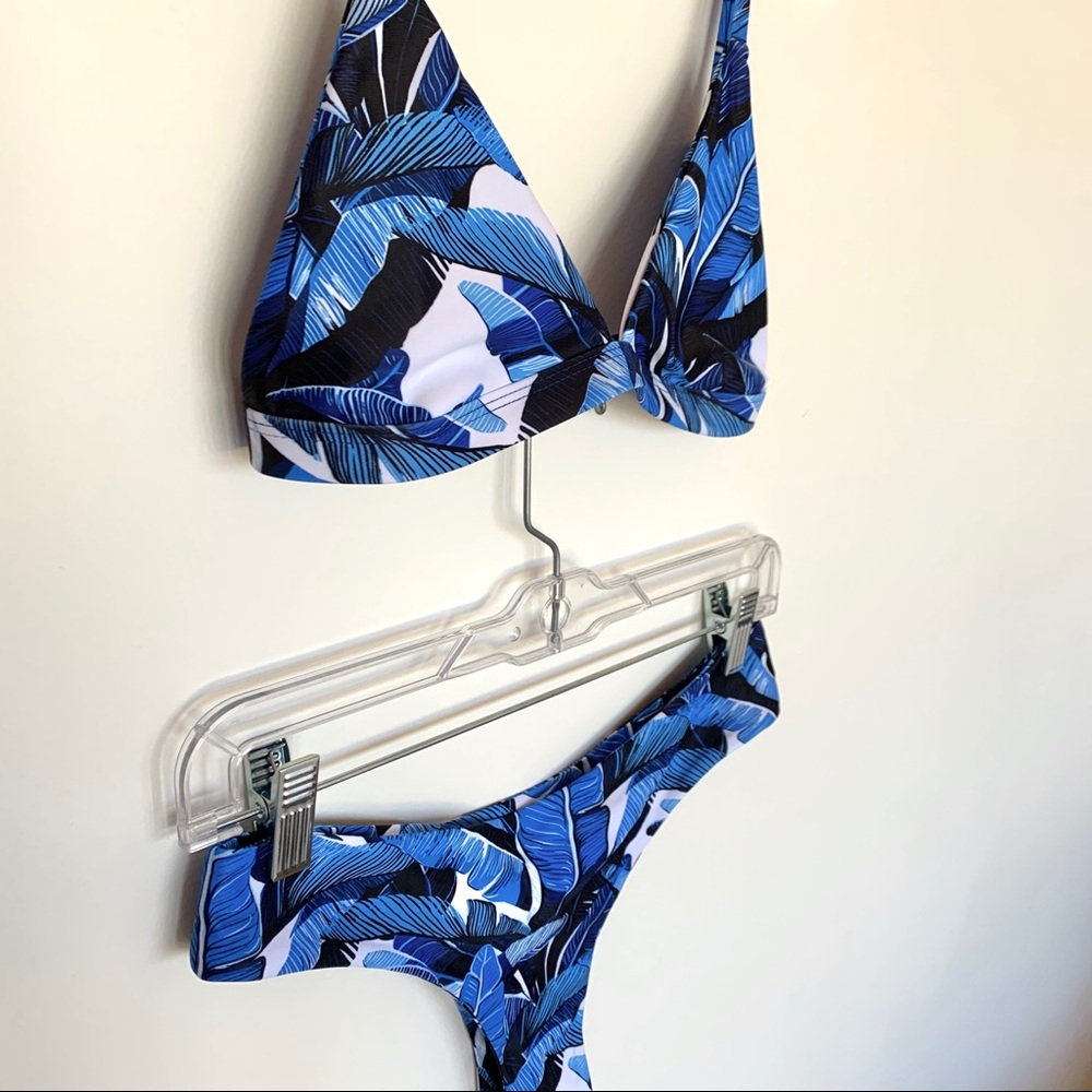 VAYA ISLAND swim set - blue tropical leaf